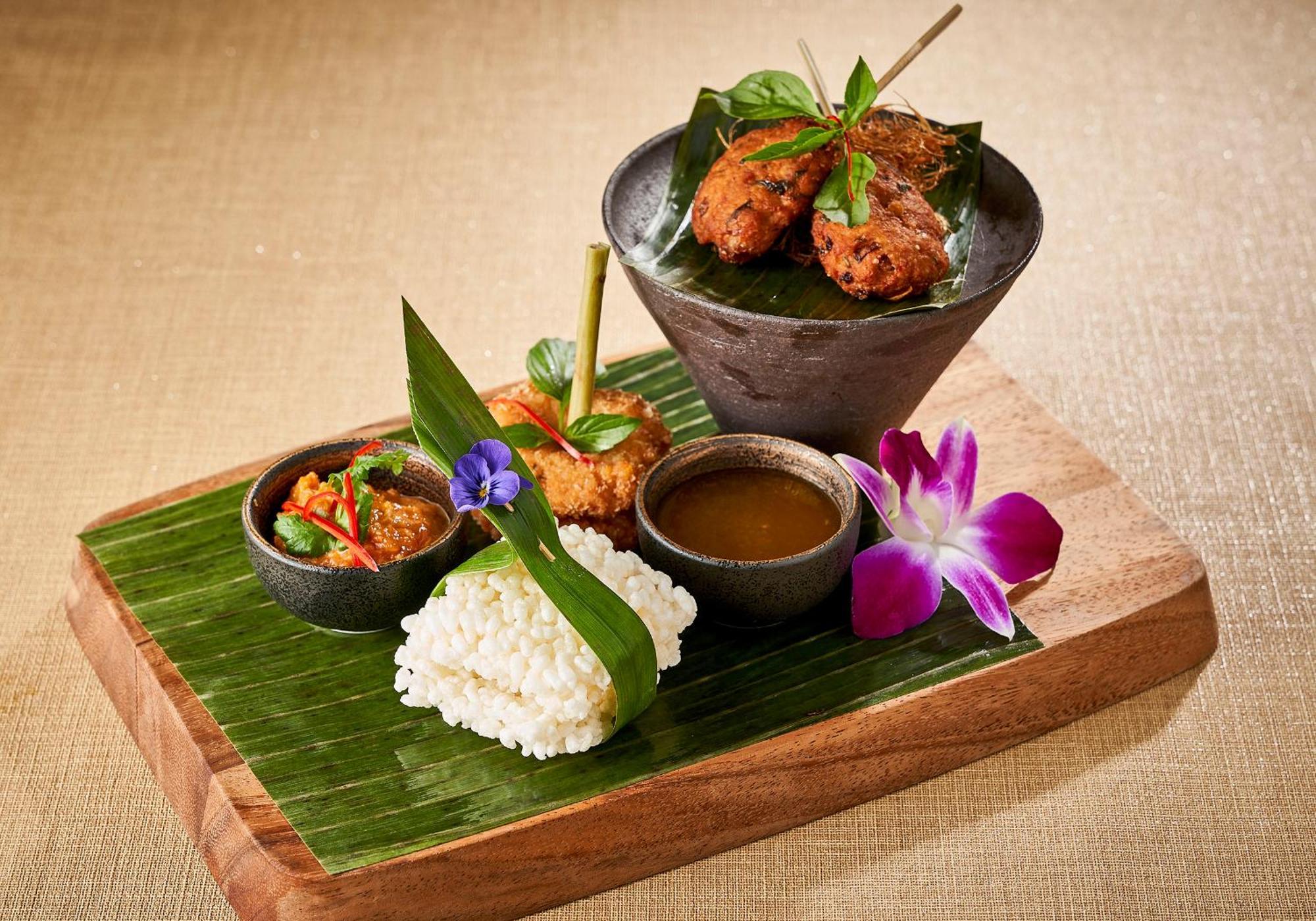 Centara Grand Hotel Osaka Exterior photo Thai cuisine
