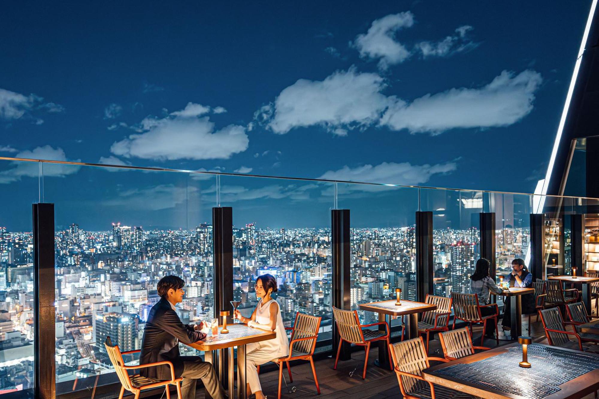 Centara Grand Hotel Osaka Exterior photo Sky Bar