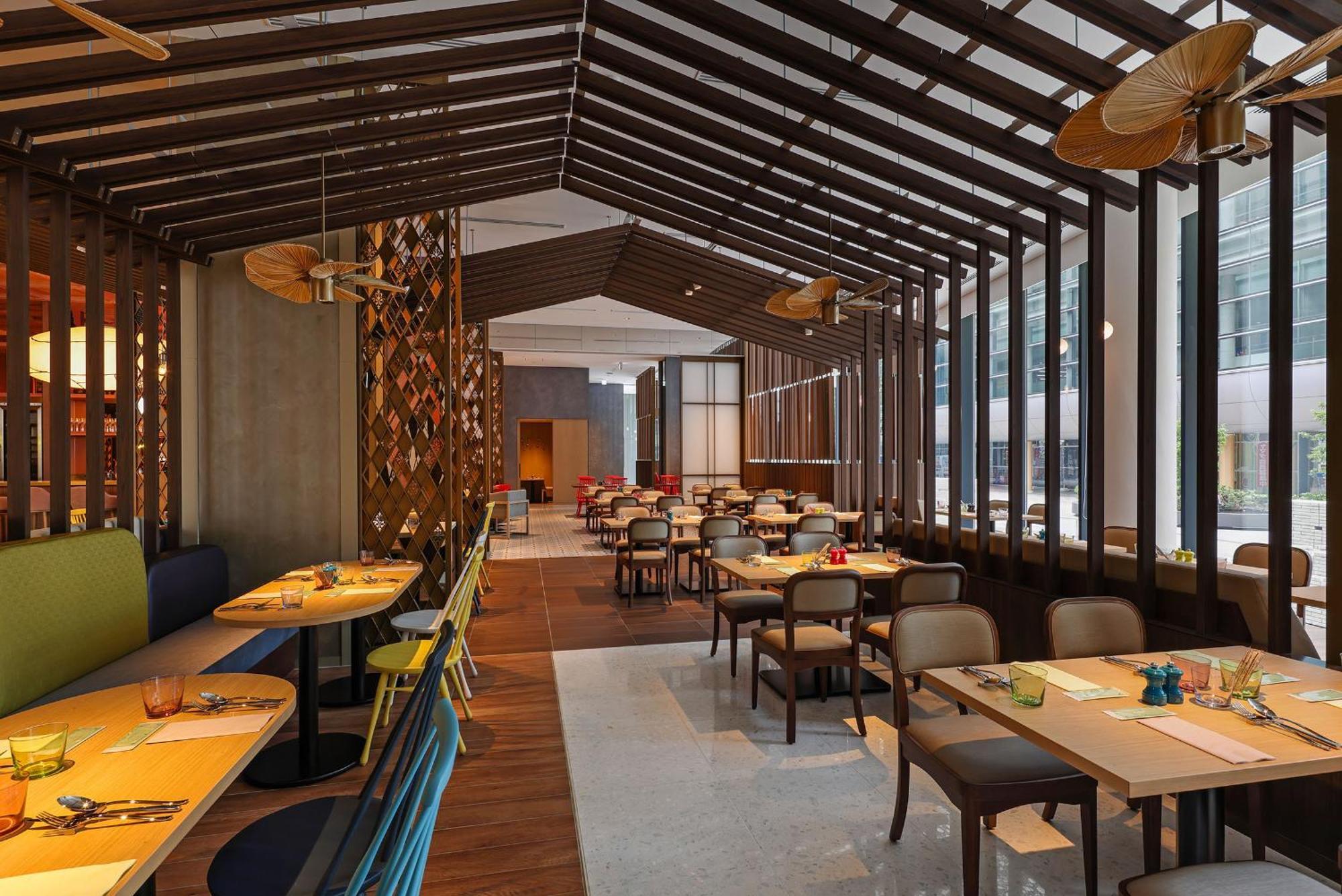 Centara Grand Hotel Osaka Exterior photo The interior of the restaurant
