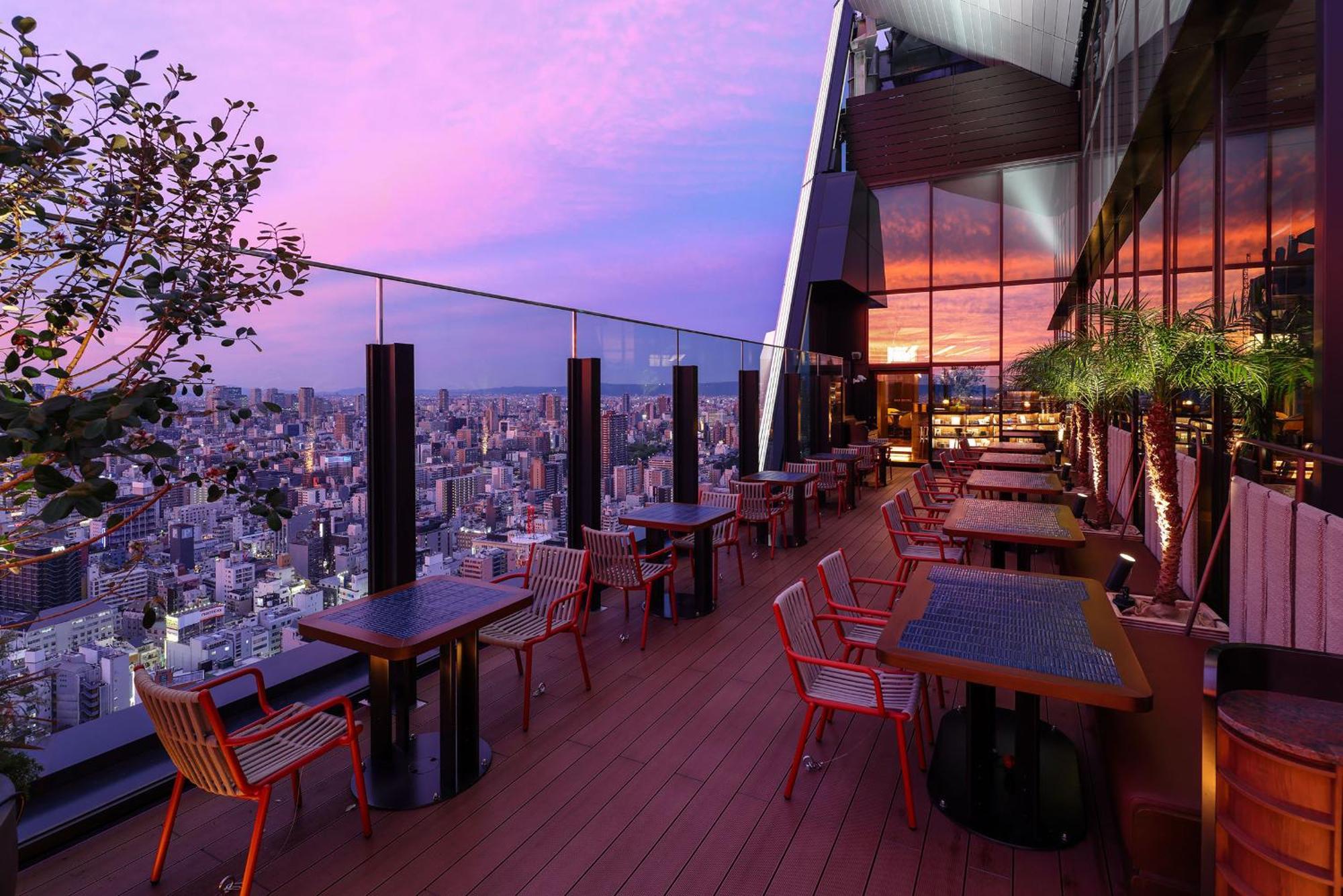 Centara Grand Hotel Osaka Exterior photo Sky Bar